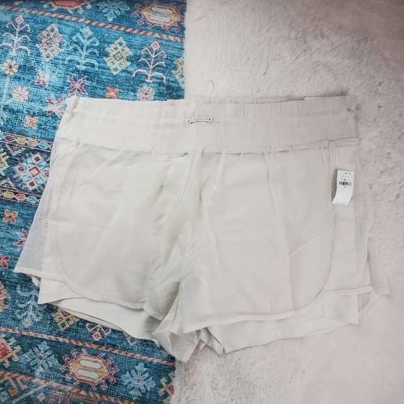 Old Navy High Waisted Wishbone Water Repellent 2 in 1 Run Shorts BNWT 3X - Picture 5 of 14
